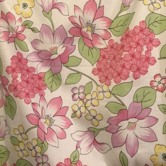 Beautiful TAHARI suit - Picture 5 of 8